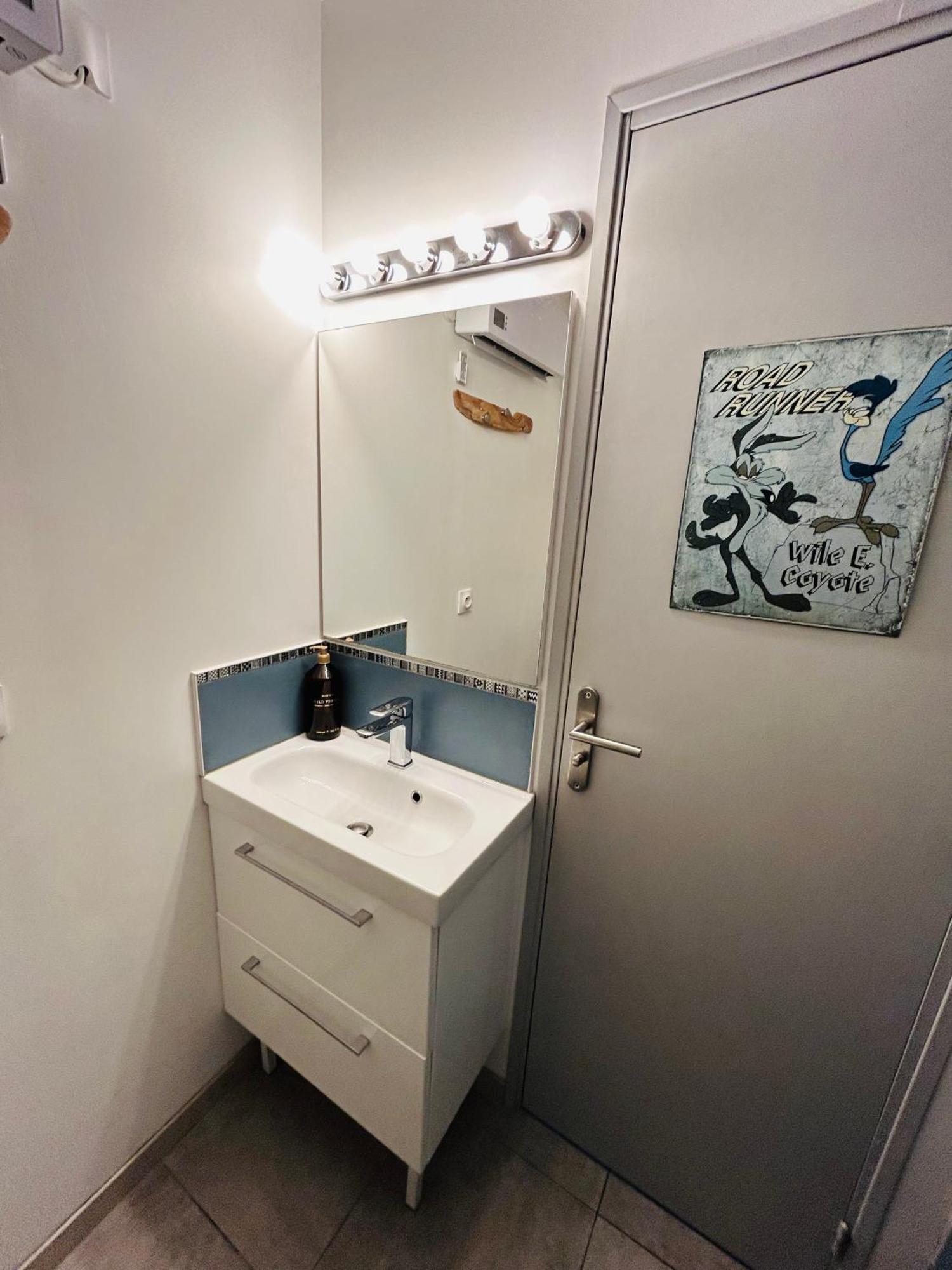 Estudio 1Ere Ligne Vue Mer ,Place De Parking Privee Acces A La Plage De La Residence 3Eme Etage ปาลาวาส-เลส์-โฟลต์ ภายนอก รูปภาพ
